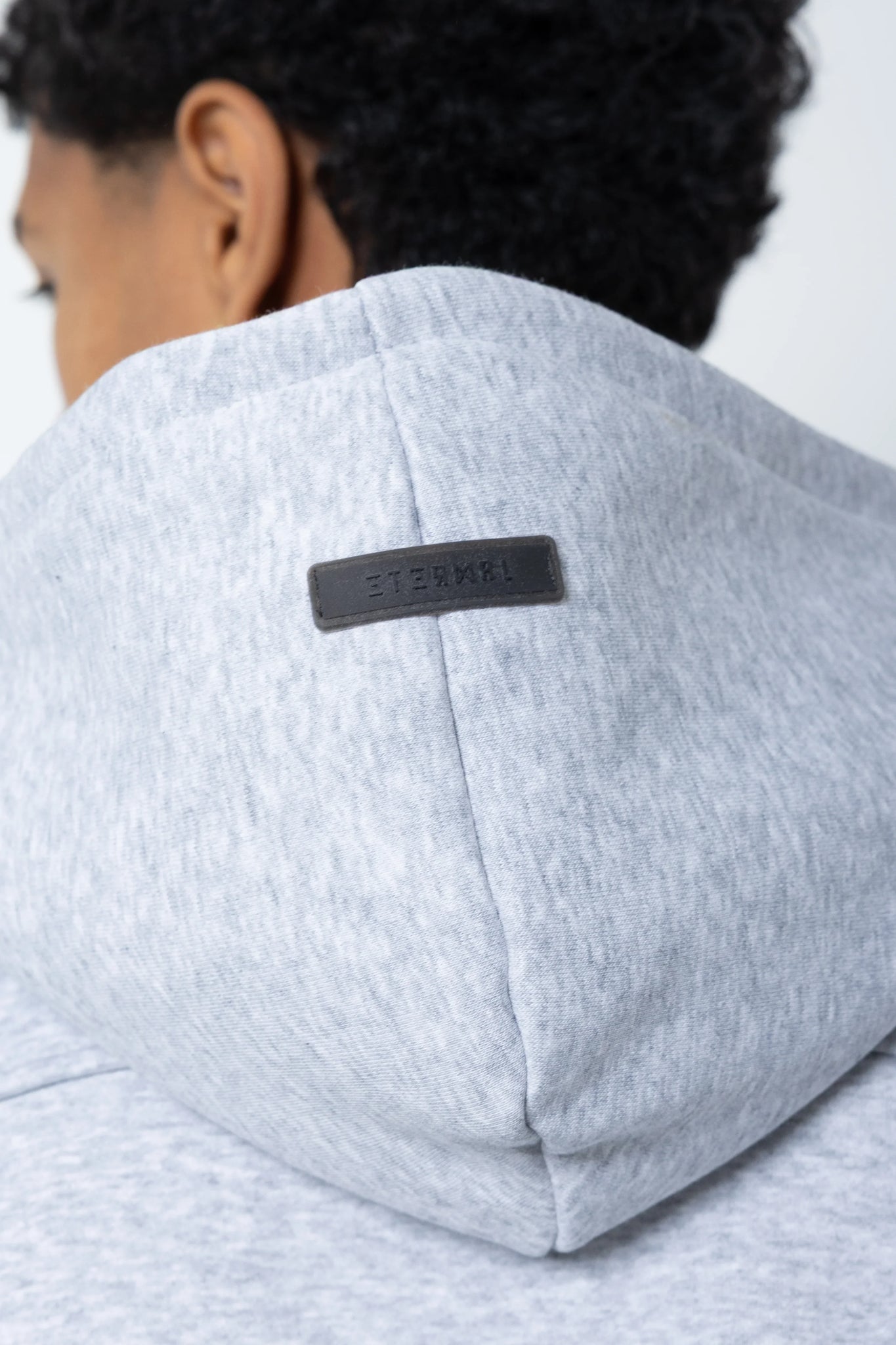 Felpa con zip e cappuccio Eternal Studio