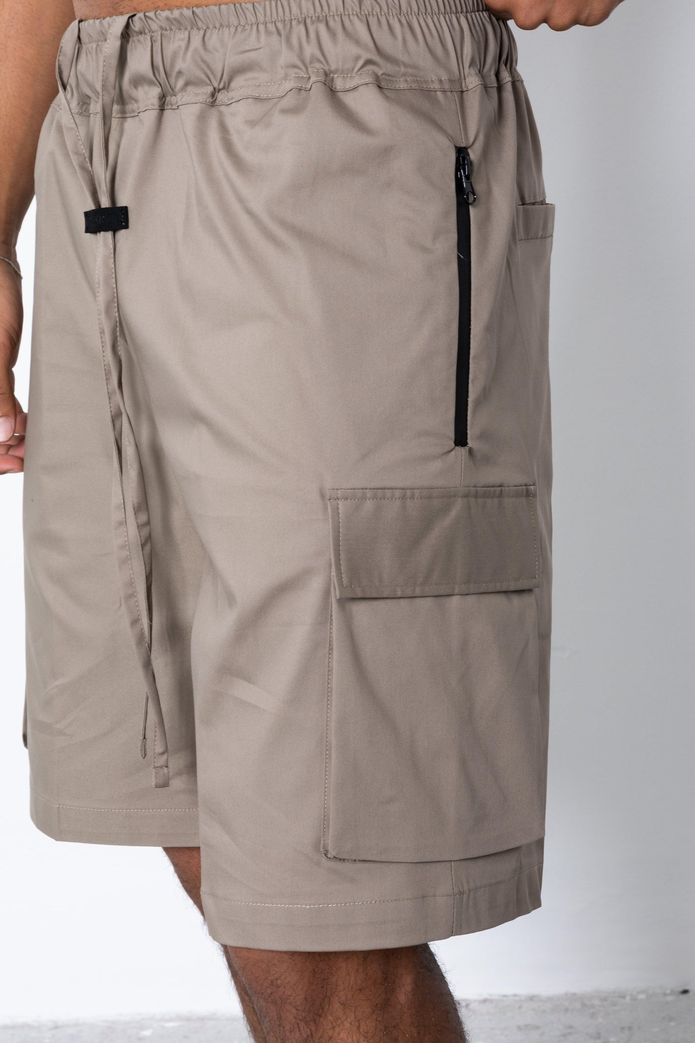 Short nylon con zip termosaldate Eternal