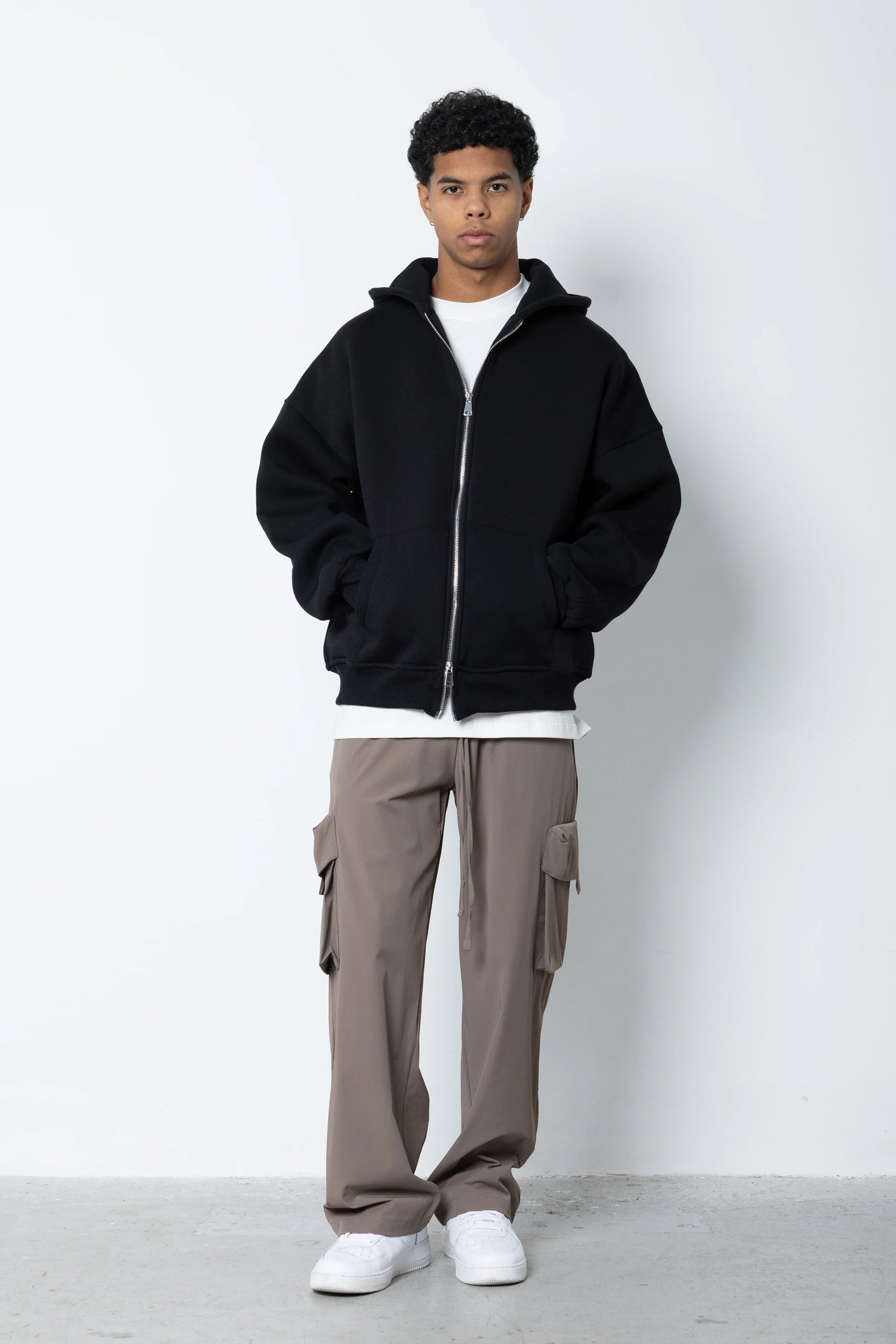 Felpa con zip e cappuccio Eternal Studio