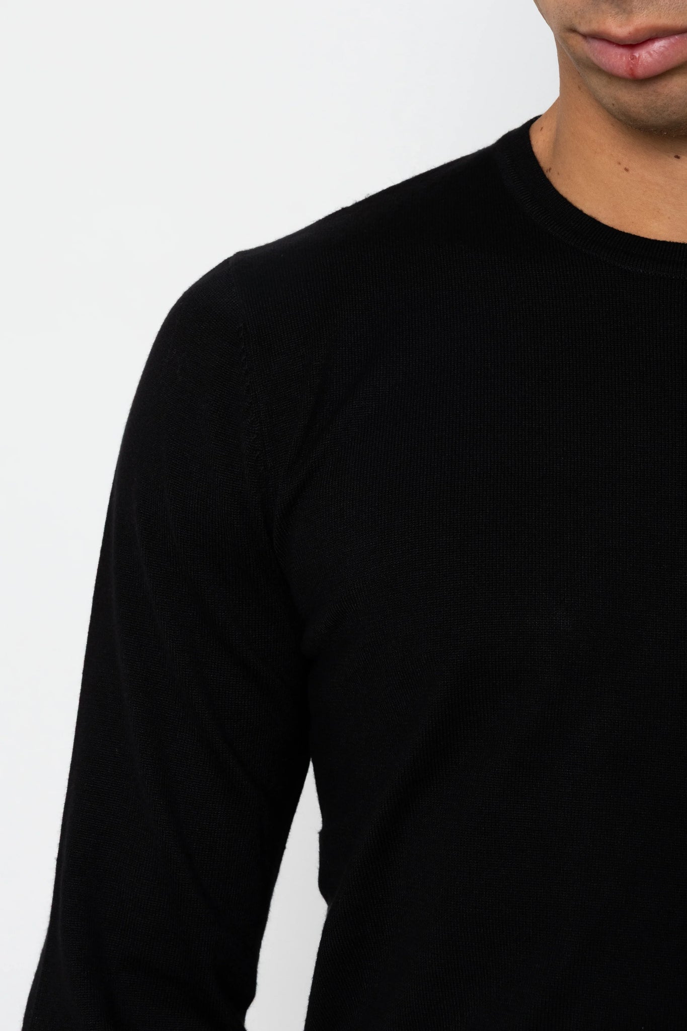 Maglione girocollo in filo