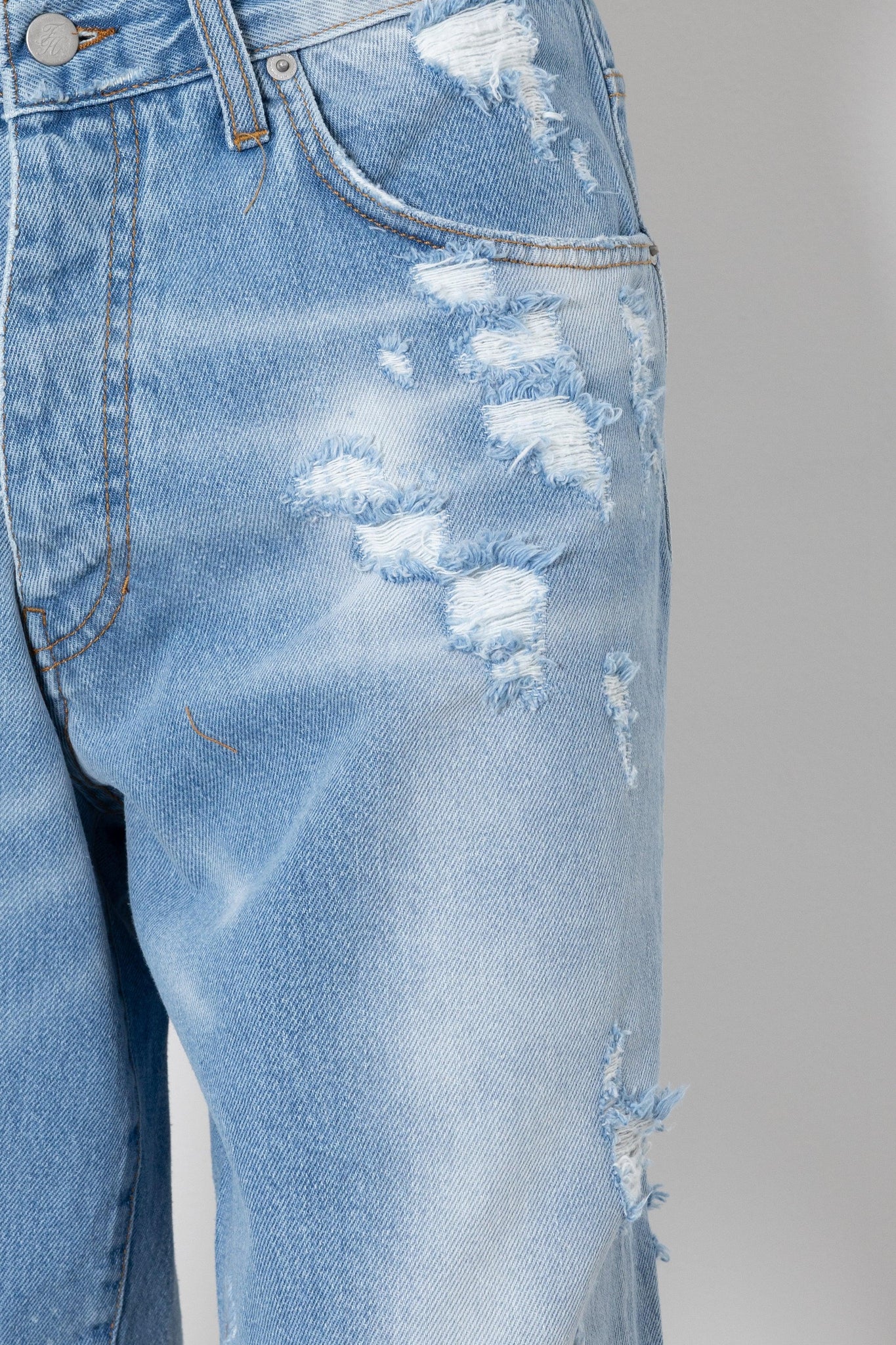 Short jeans light indigo ripped