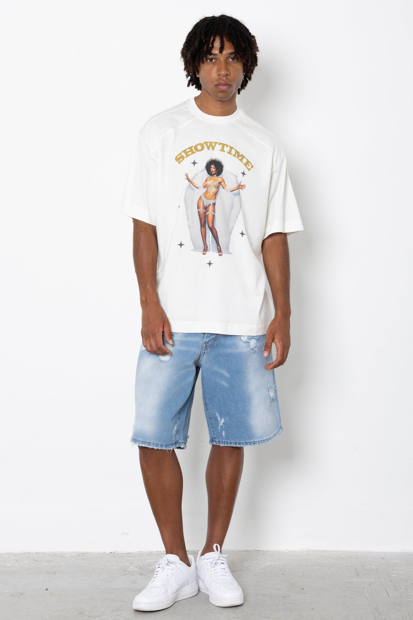 Short jeans light indigo ripped