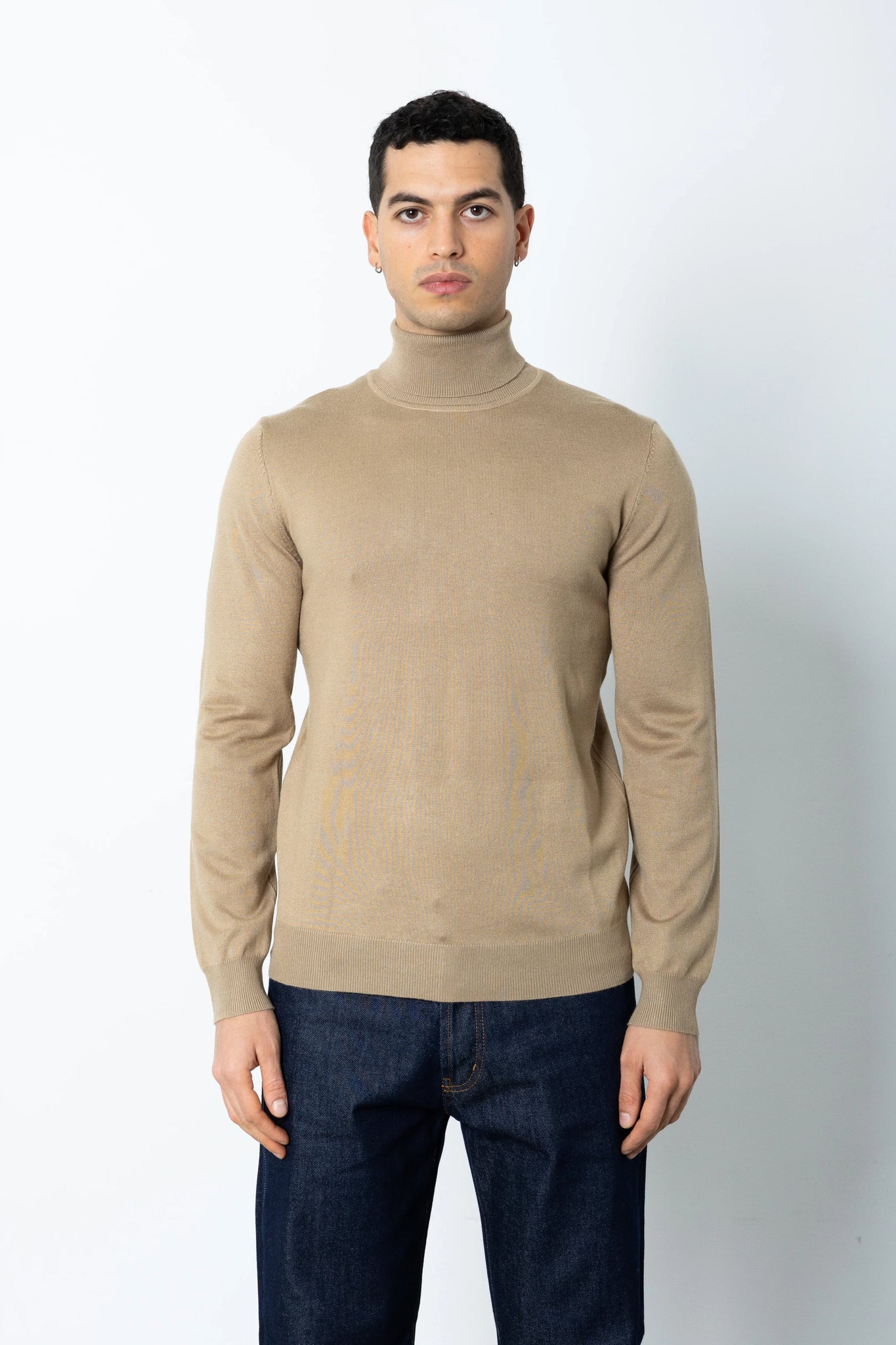 Maglione collo alto in filo