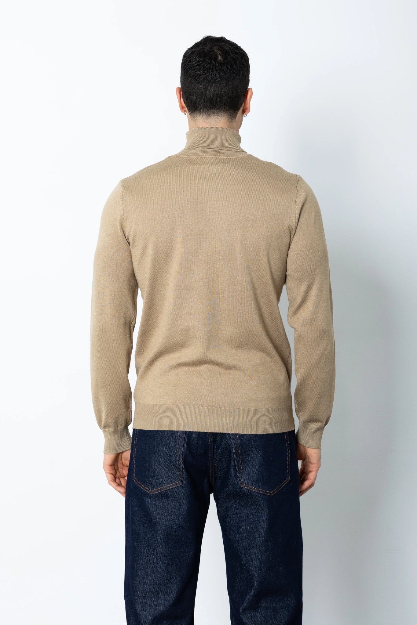 Maglione collo alto in filo