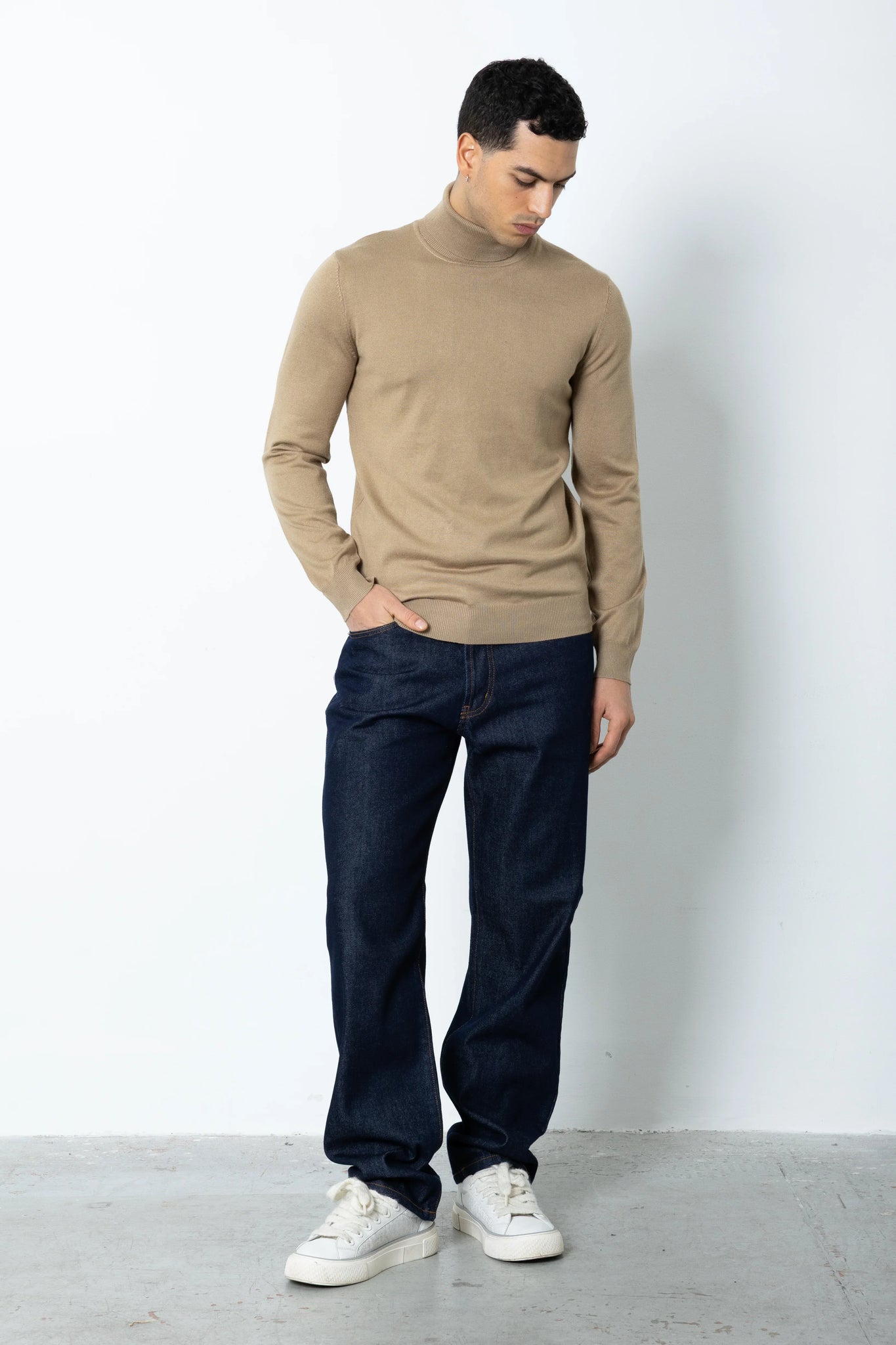 Maglione collo alto in filo