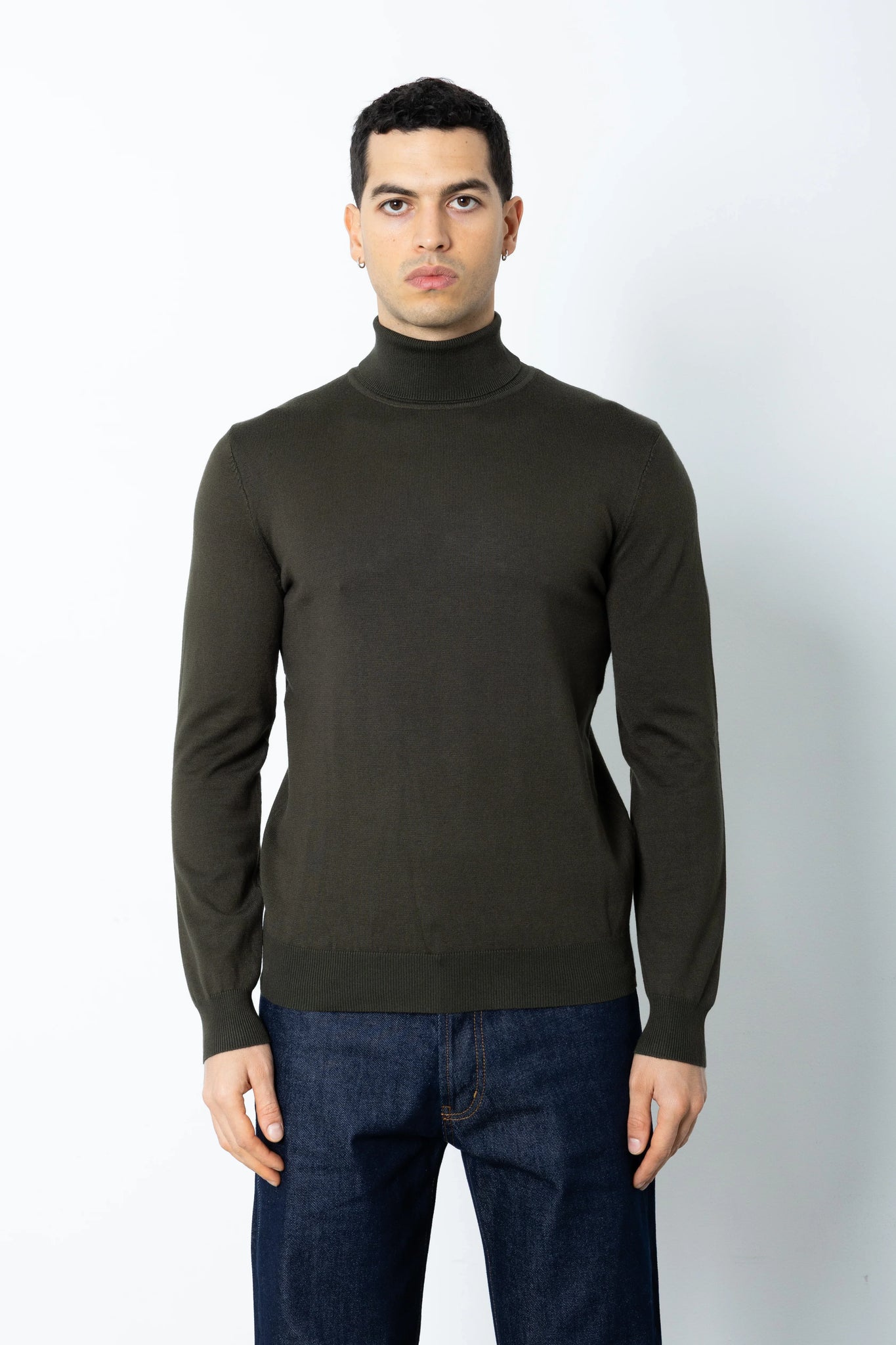 Maglione collo alto in filo