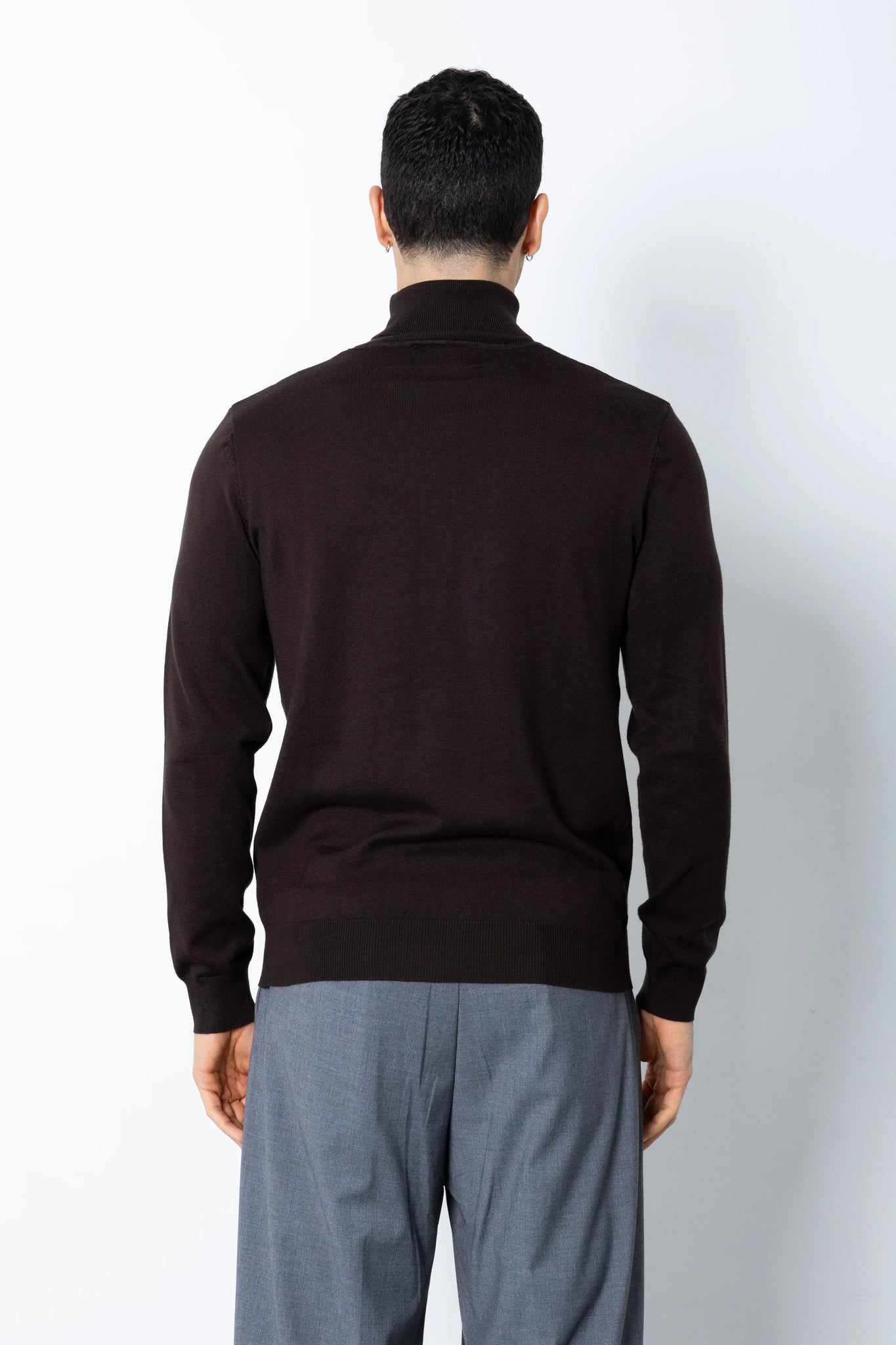 Maglione collo alto in filo