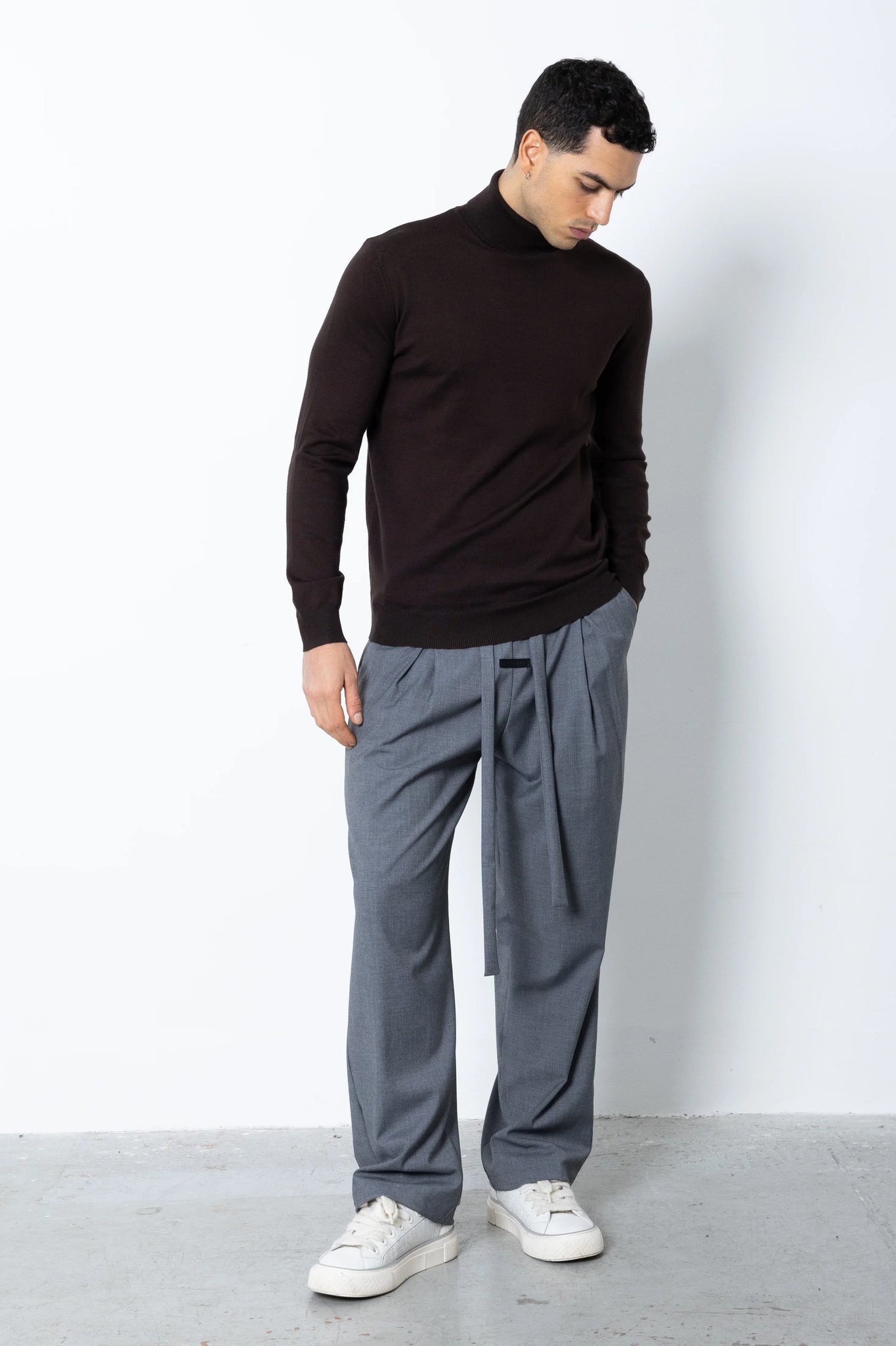 Maglione collo alto in filo