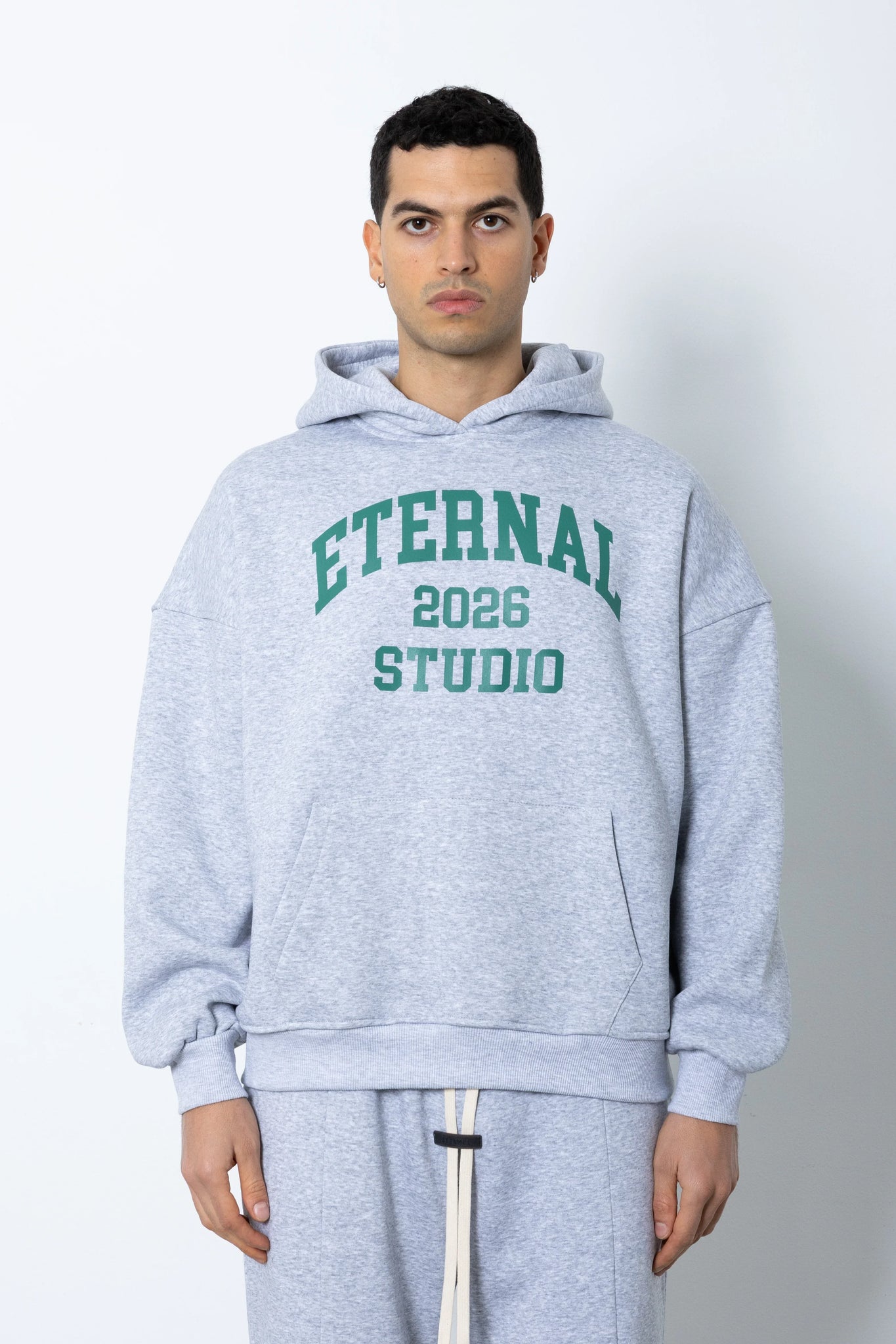 Felpa Eternal studio 2026