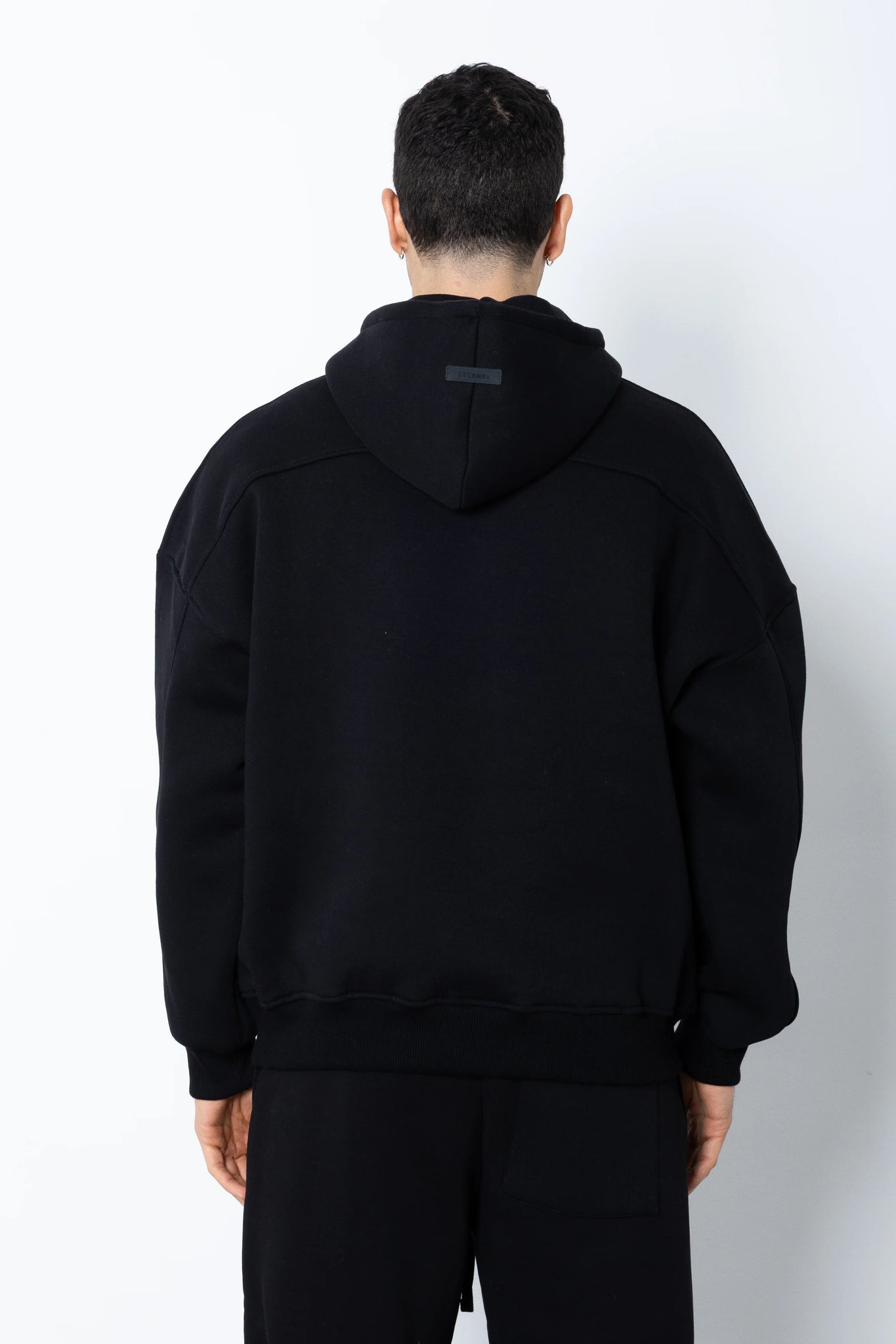 Felpa Eternal studio 2026