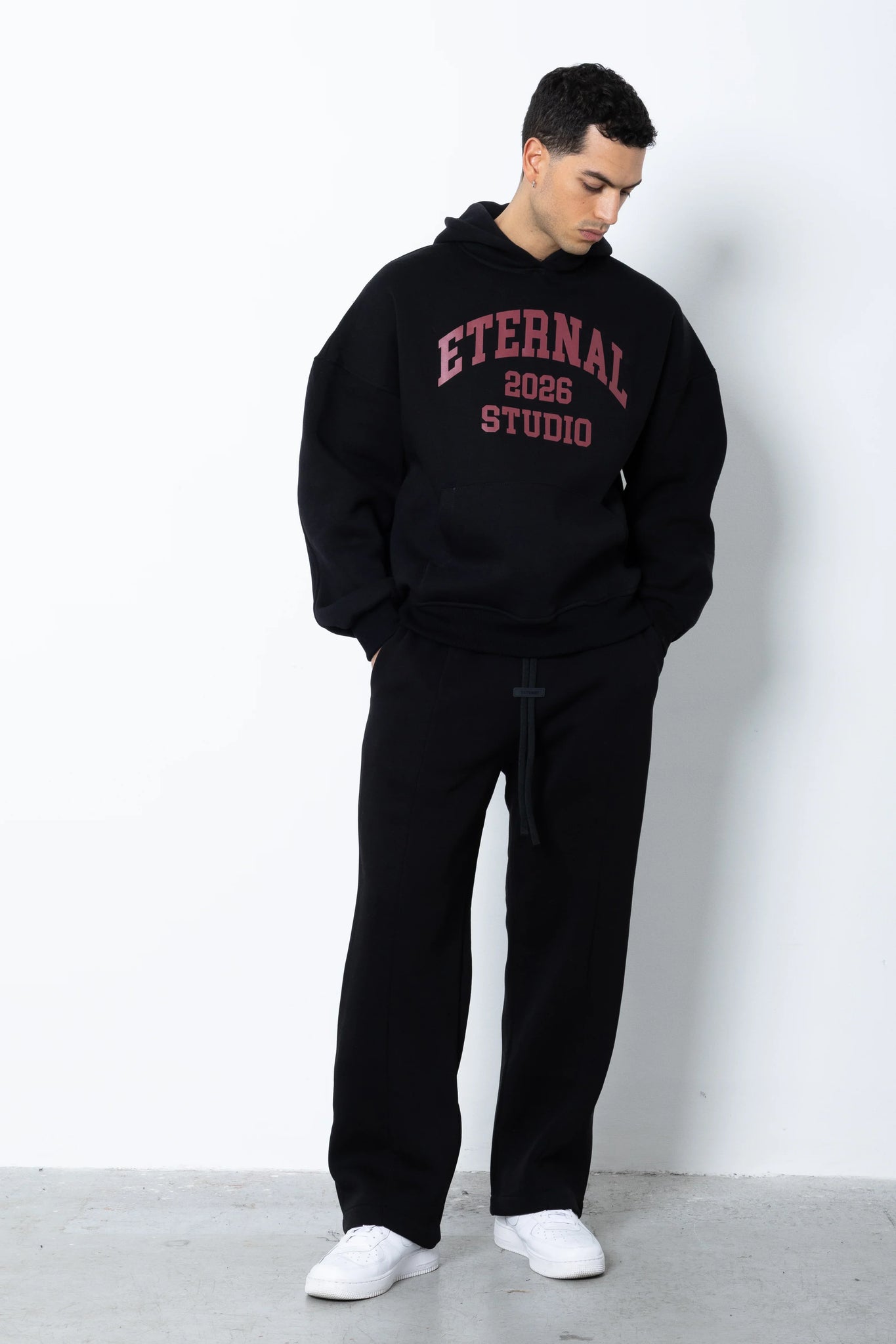 Felpa Eternal studio 2026