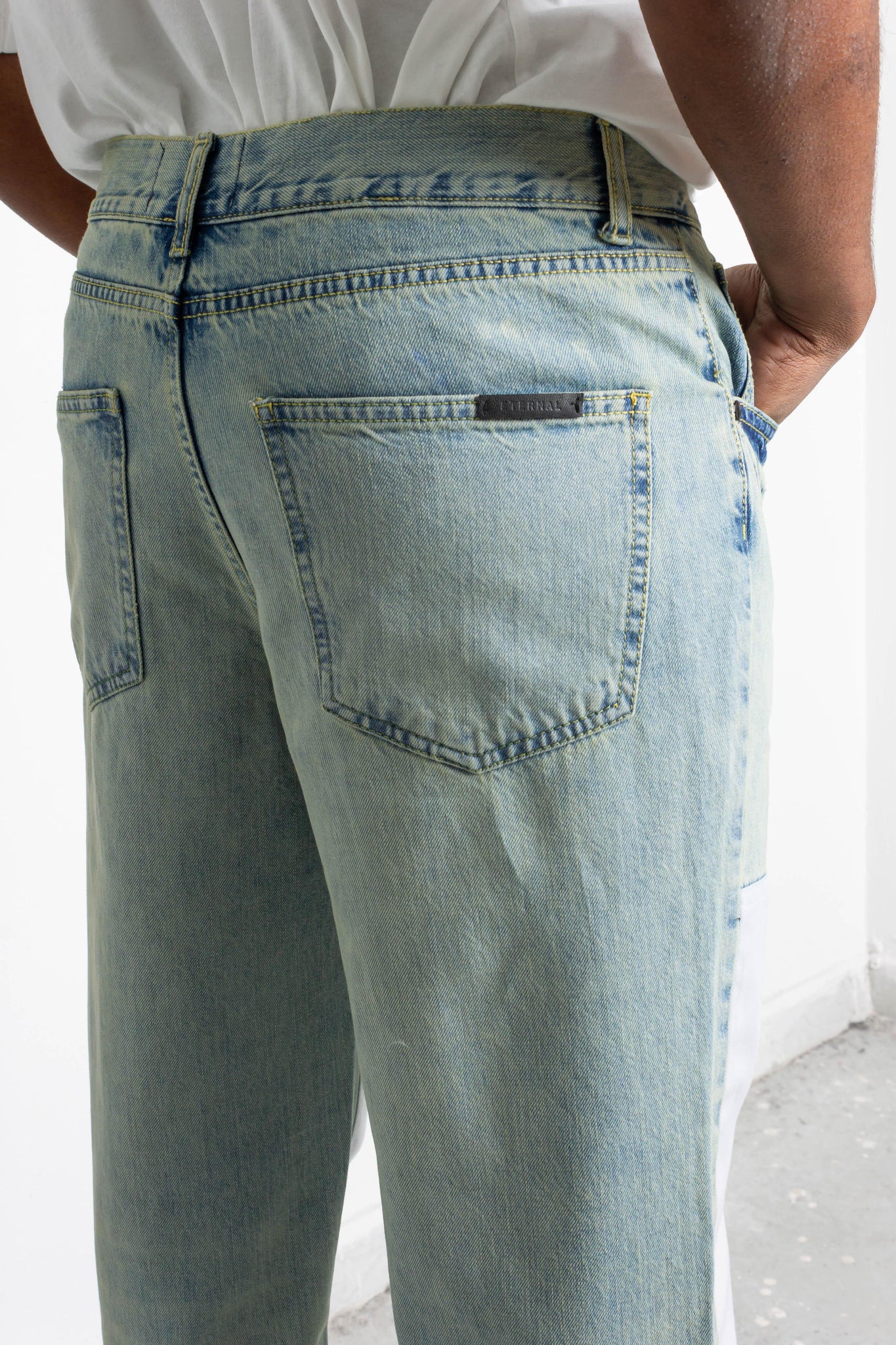 Jeans con applicazione Eternal - FRANKIE HO