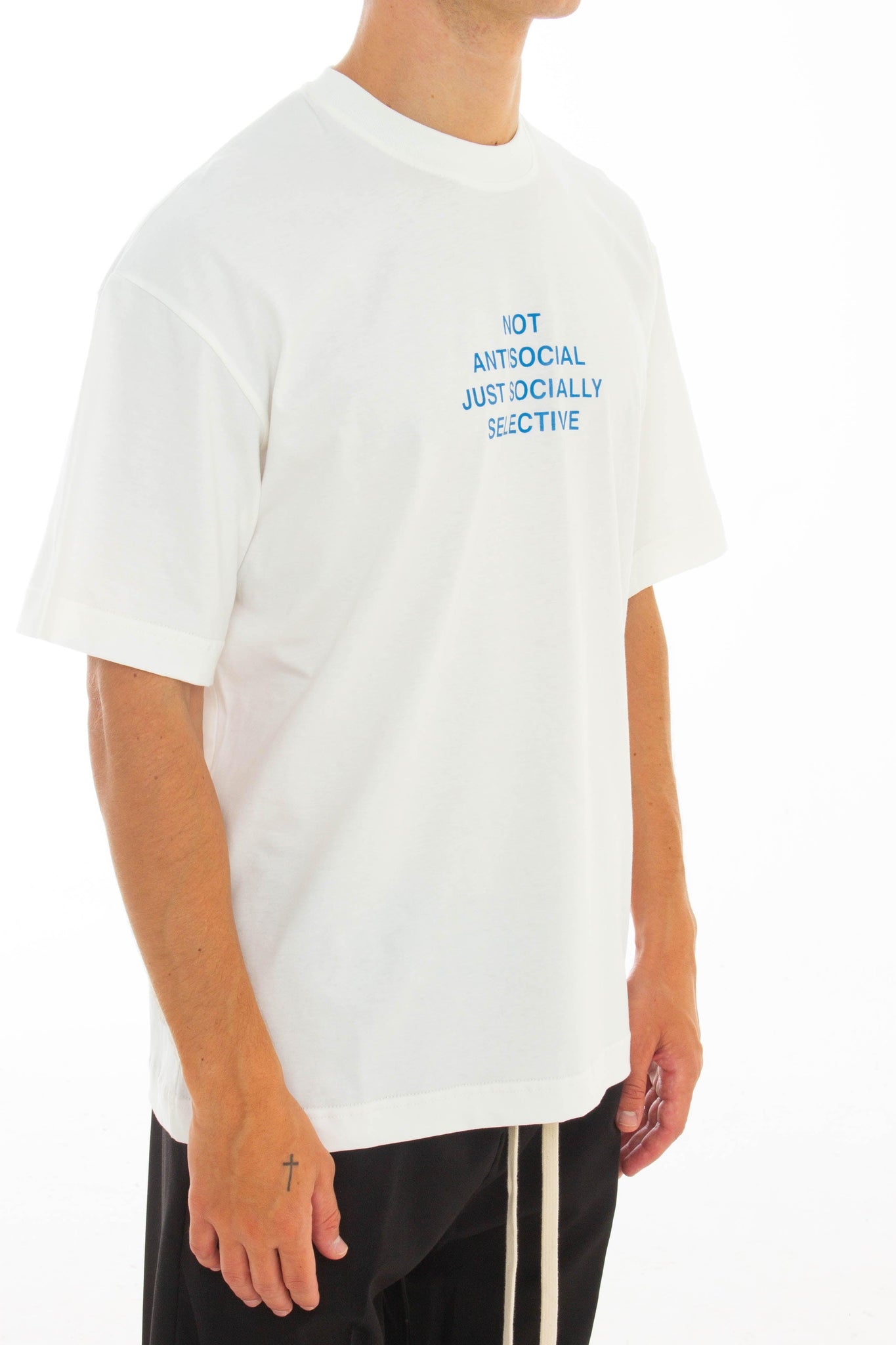 T-shirt Antisocial